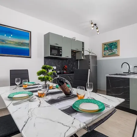 Apartment Apartman Pearl Kostrena