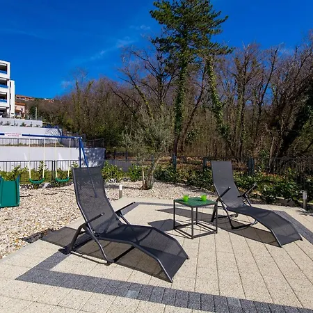 Apartman Pearl Appartamento Kostrena